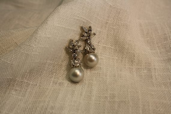 Pearl and diamond earrings