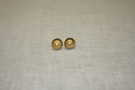 Mat gold earrings